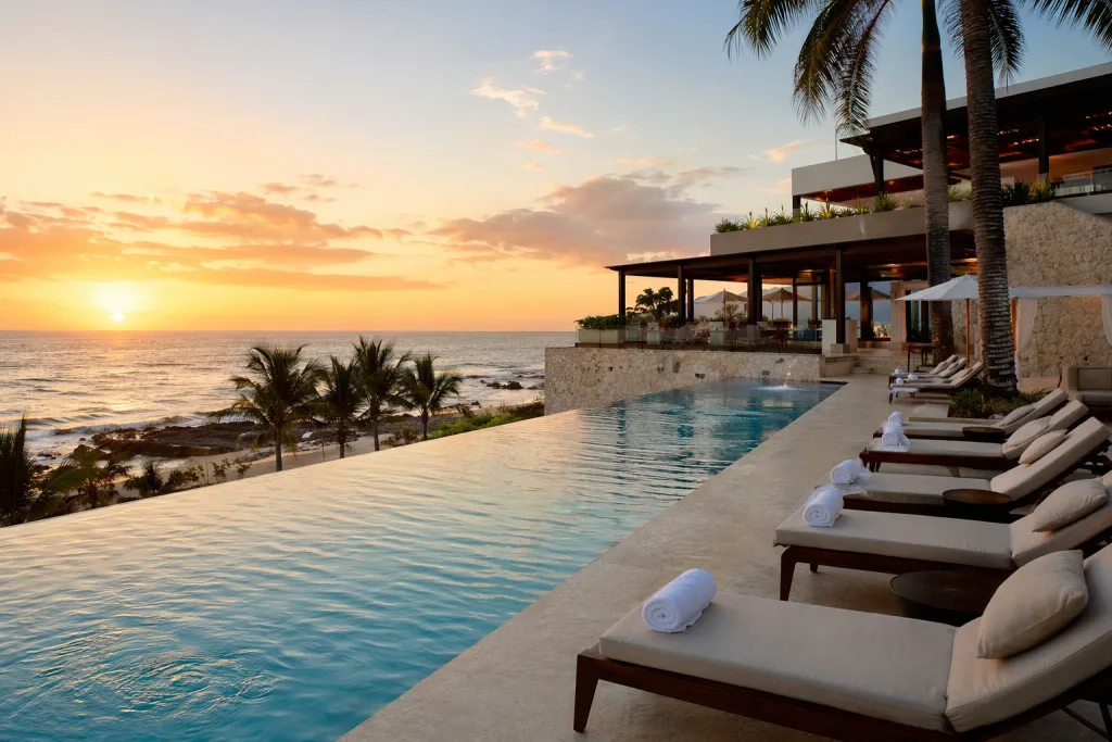 Best Adult Resorts Guide: Top Hottest Cities for Luxury Getaways
